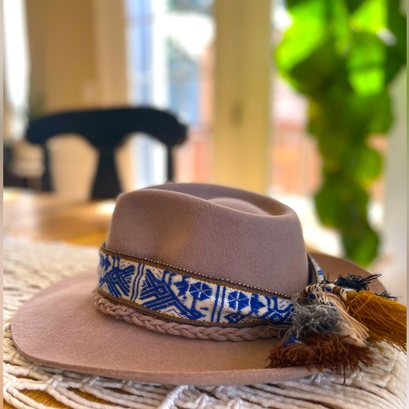 Women’s Felt hat from Peru - Picture 1 of 4